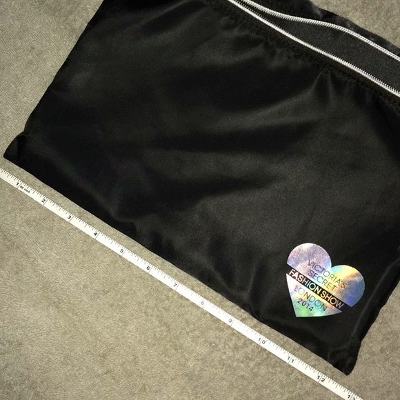 Victoria’s Secret: Fashion Show London 2014 - Picture 3 of 8